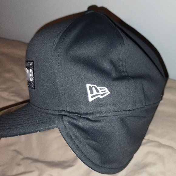 NWT Supreme Box Logo Black Earflap Fitted Hat Size 7 1/2 - Picture 6 of 16